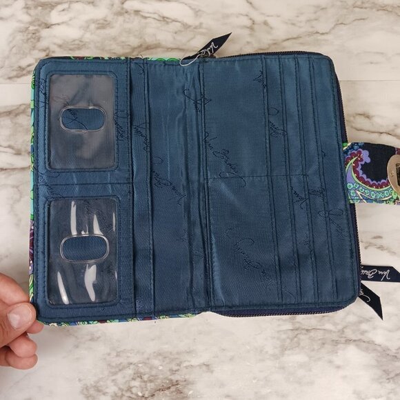 VERA BRADLEY RHYTHM & BLUES PATTERN TURN LOCK WALLET WOMEN - Picture 9 of 11